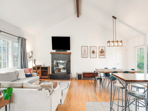 Luxurious East Hampton Retreat - Your Perfect Getaway